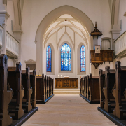 Innenaufnahme der evangelischen Kirche Linkenheim